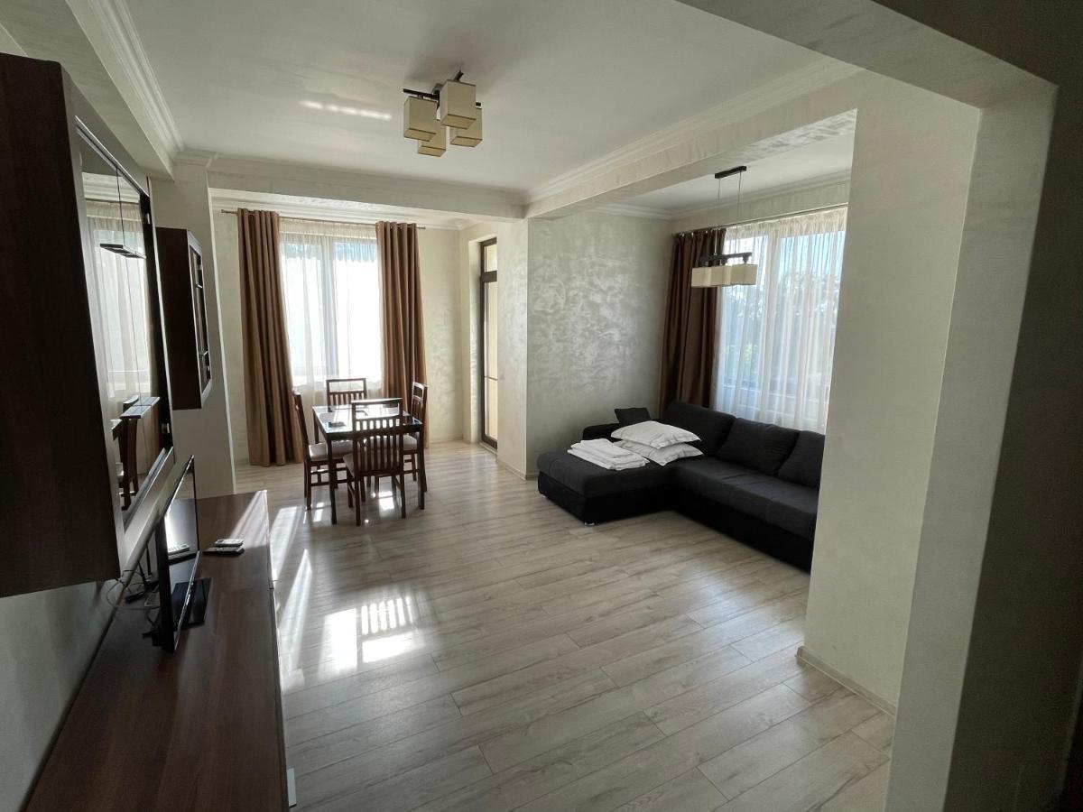 Apartament Evelyn Mamaia Bagian luar foto