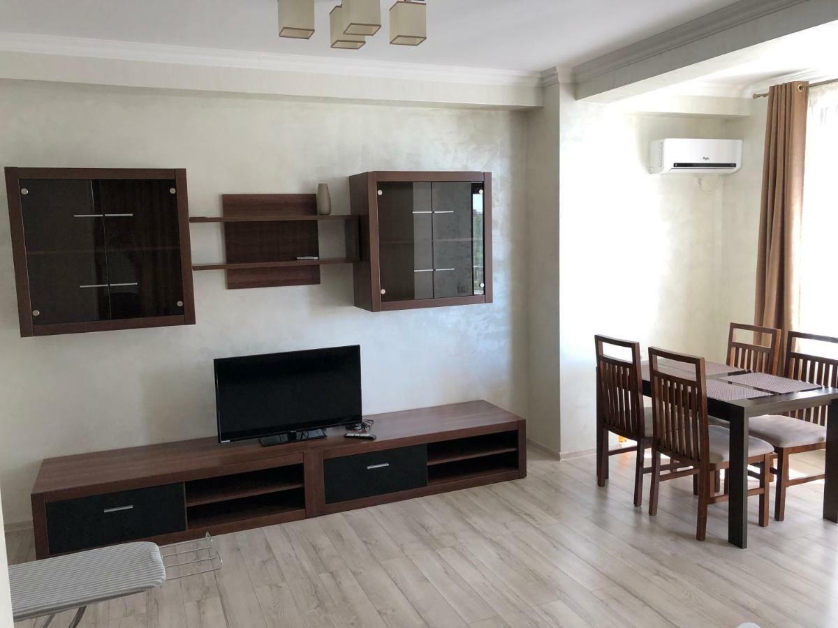 Apartament Evelyn Mamaia Bagian luar foto